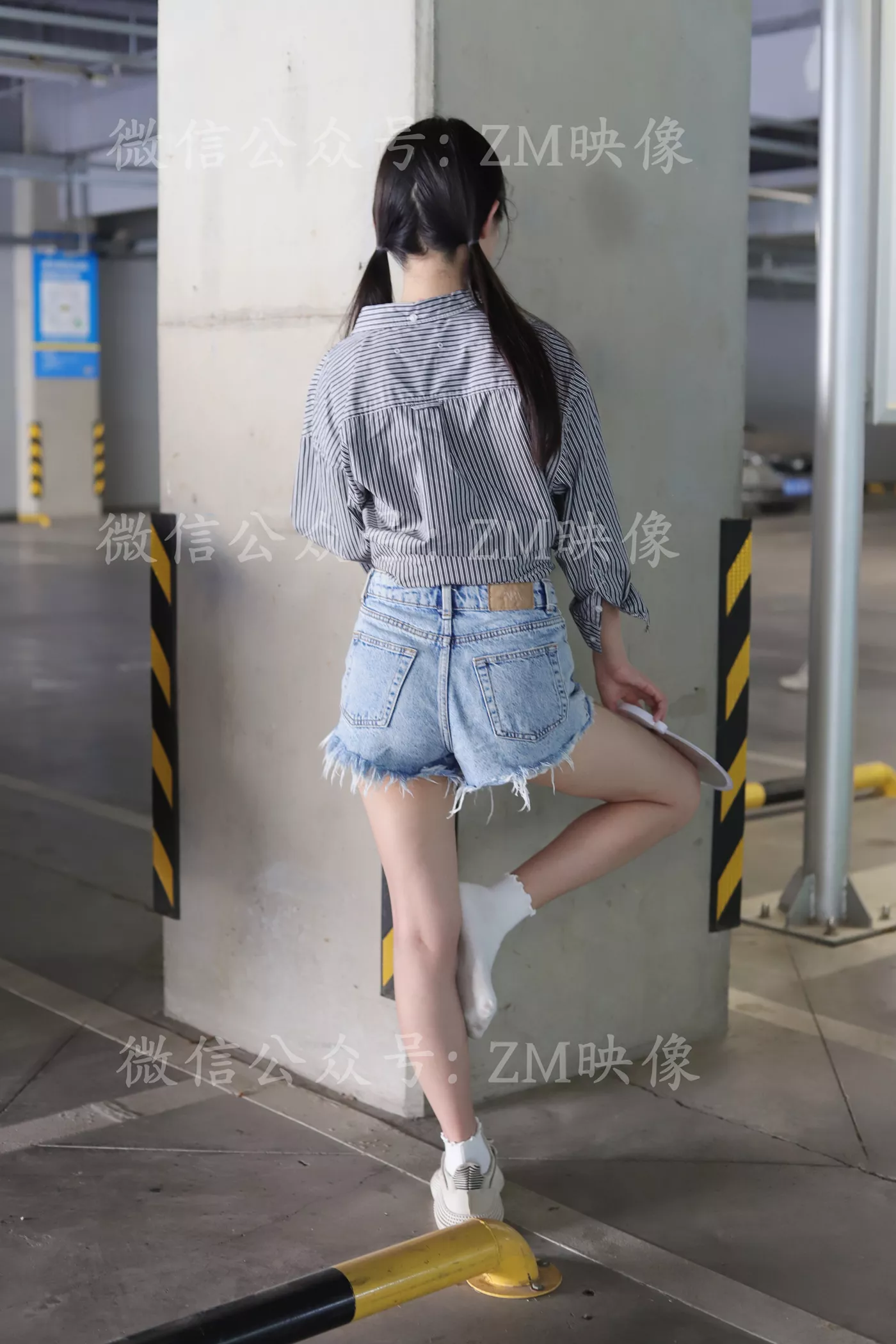 [织梦映像]NO.053 爱在深秋-轻罗小扇扑流萤[305P/1V/5.33GB]插图2