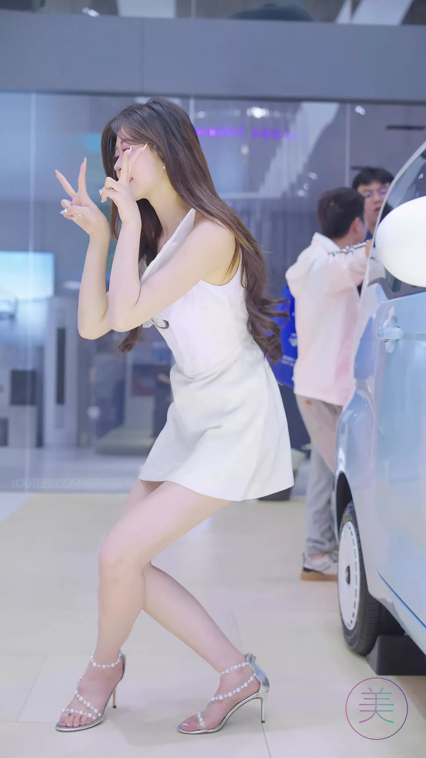 NO.0472 2023 广州车展 Racing Model 车模抖音网红随拍20[1V/232MB]-萌图网