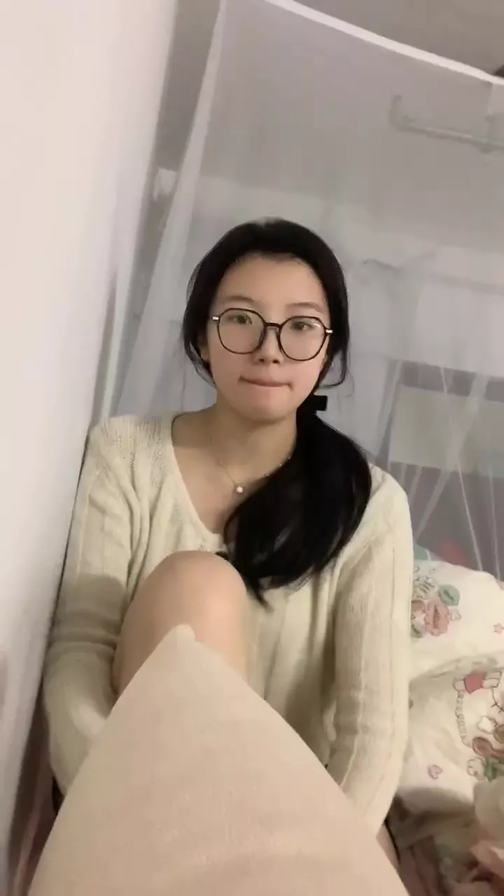 脚模面试脸足同框套路系列-153 [20P/2V/28M]插图3