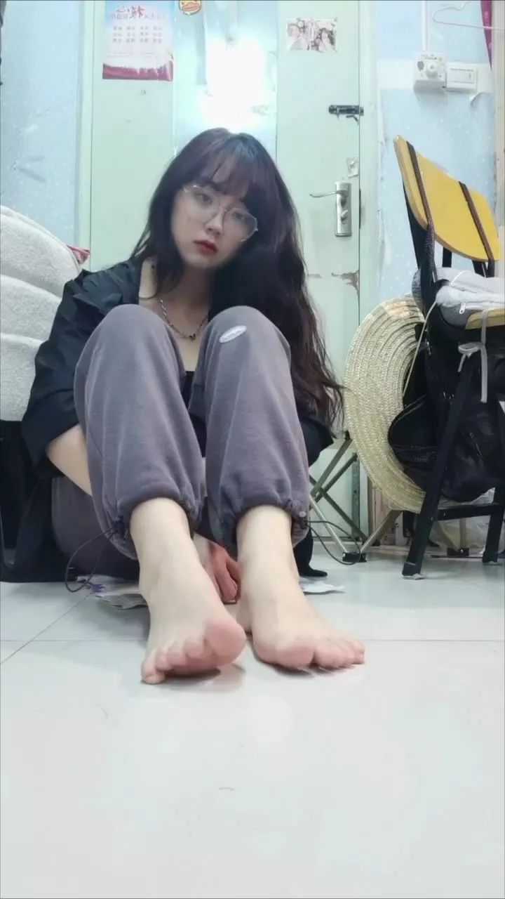 脚模面试脸足同框套路系列-141[20P/2V/85M]插图2