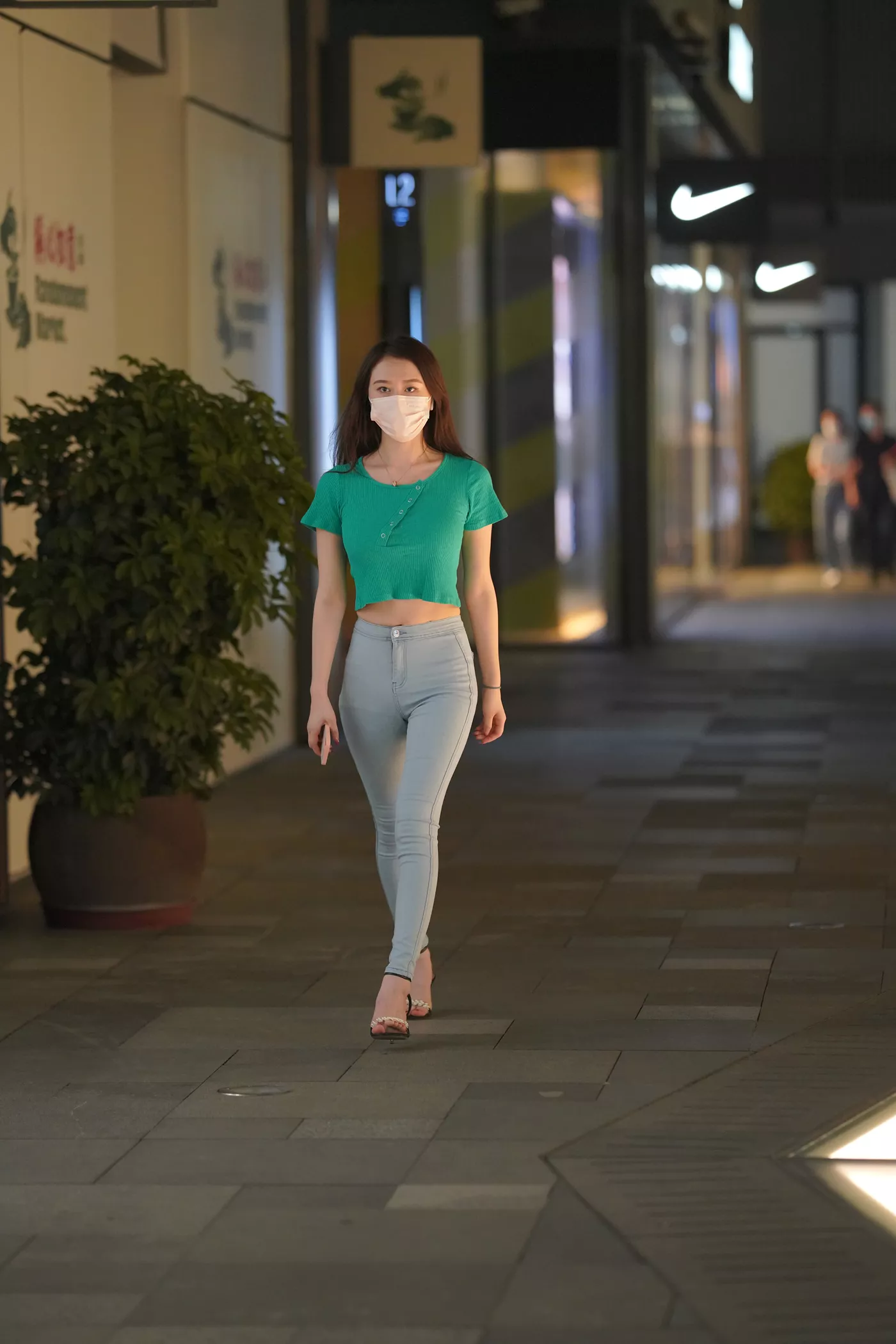 精选街拍作品 NO.4677 短T恤牛仔裤[81P/227MB]插图1