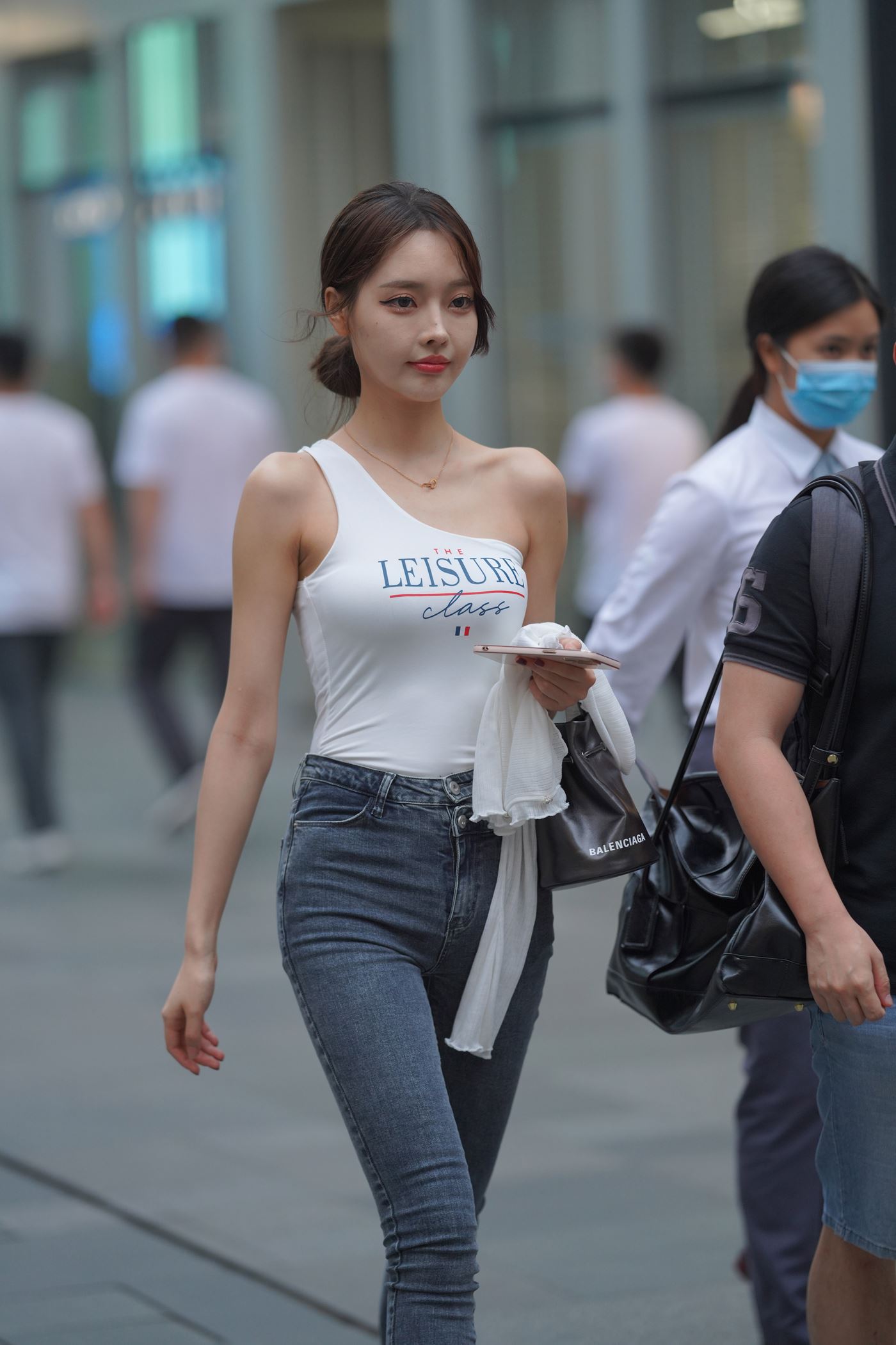 精选街拍作品 NO.4809 牛仔裤修身百搭[134P/310MB]插图3