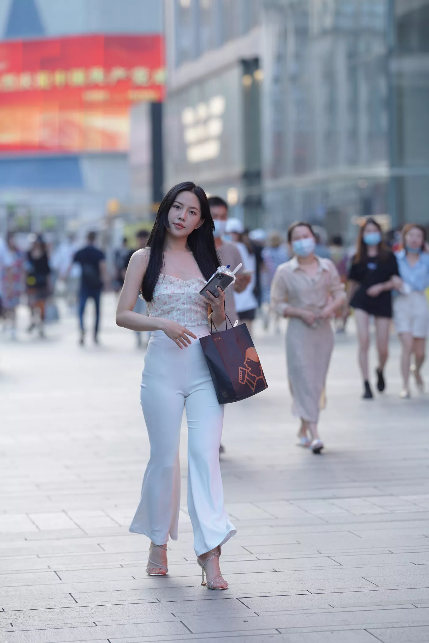 精选街拍作品 NO.4683 恬静优雅白色系[134P/344MB]-萌图网