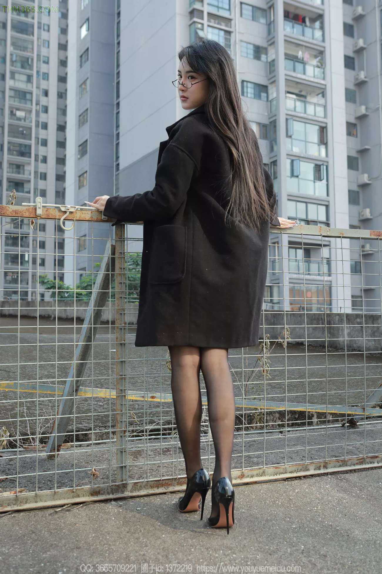 [IESS异思趣向] 2024.12.22 丝享家1930：小宝《眼镜美女》[91P/121MB]插图4