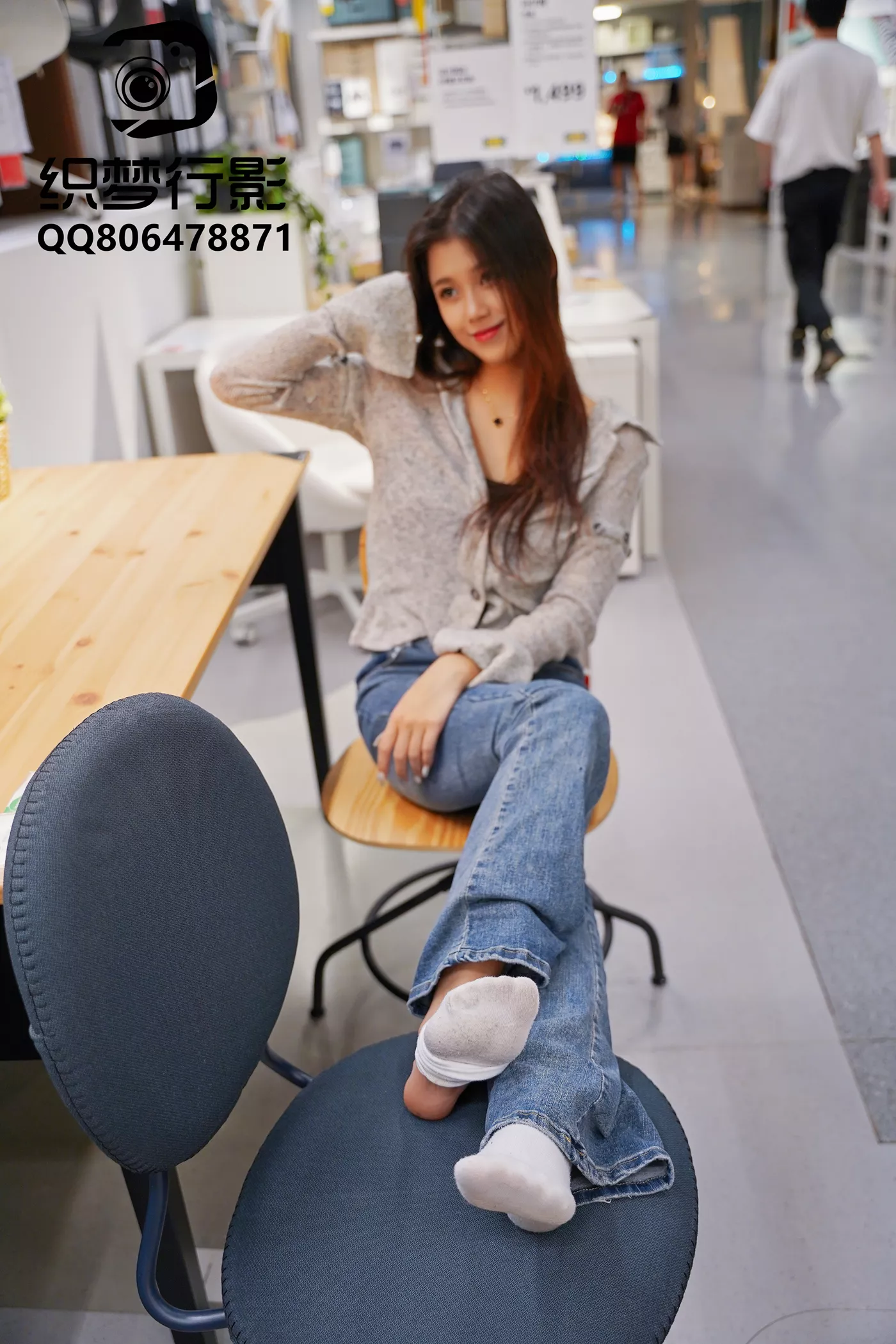 [织梦映像]NO.059 人潮拥挤-眼里温馨已通电[325P/1V/9.64GB]-萌图网