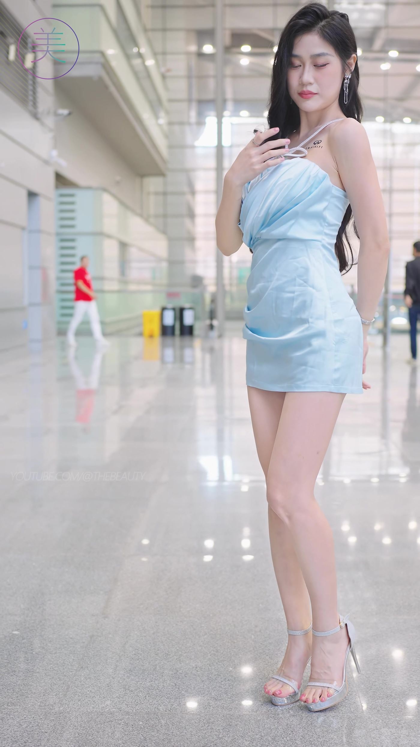 NO.0595 2023 深圳大湾区车展 Racing Model 车模随拍02[1V/541MB]插图1