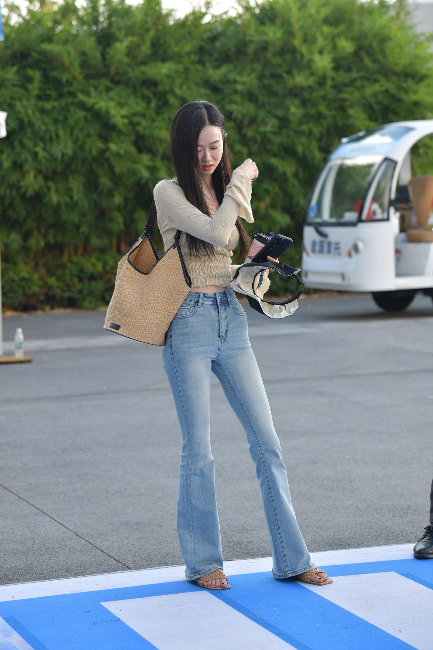 精选街拍作品 NO.5102 高挑靓丽牛仔裤[85P/219MB]插图4