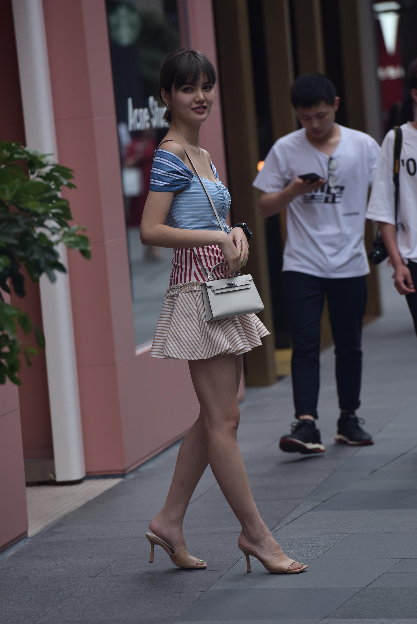 精选街拍作品 NO.4960 荷叶边拼接裙[65P/123MB]插图4