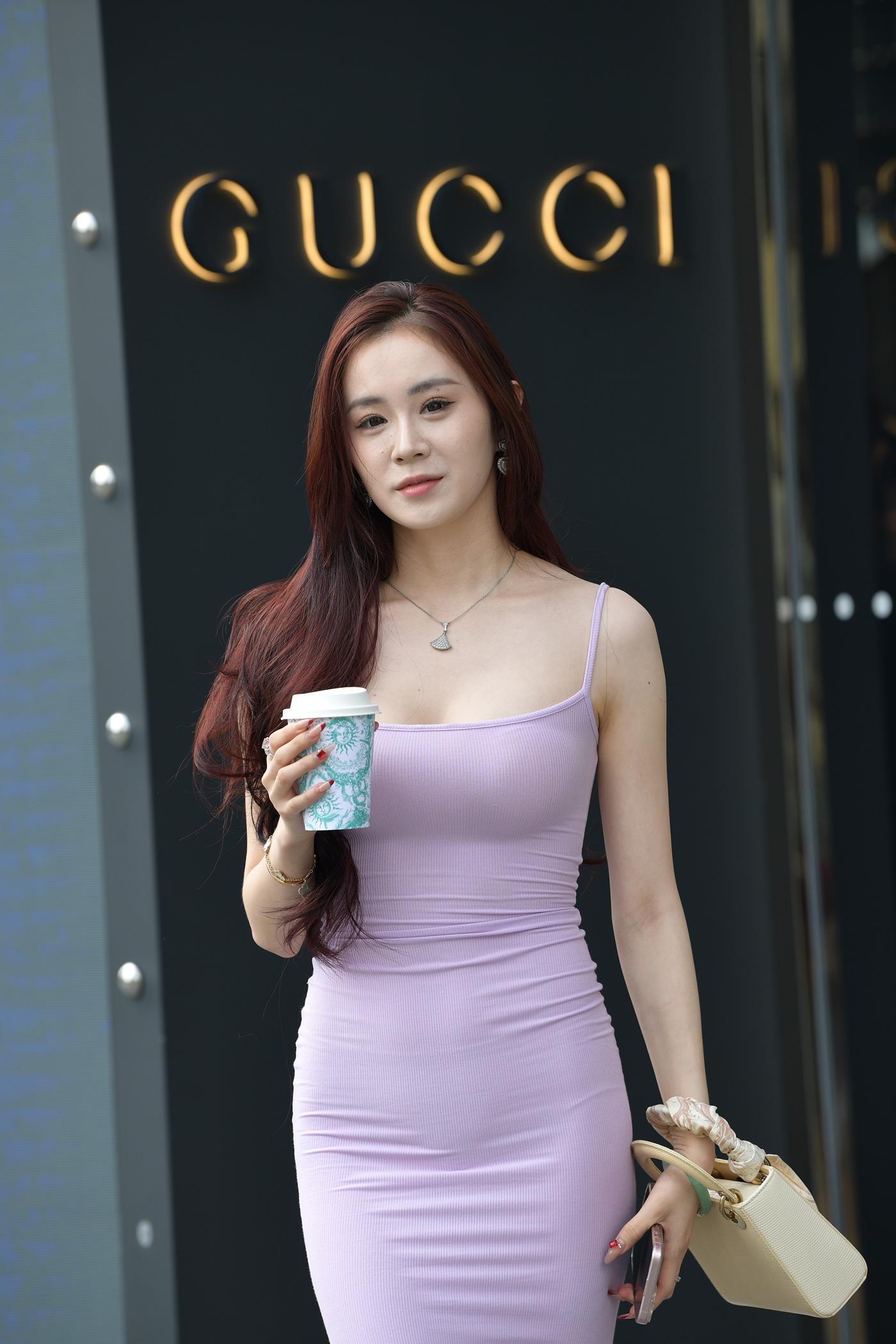 精选街拍作品 NO.4991 优雅粉色修身长裙[84P/215MB]插图4