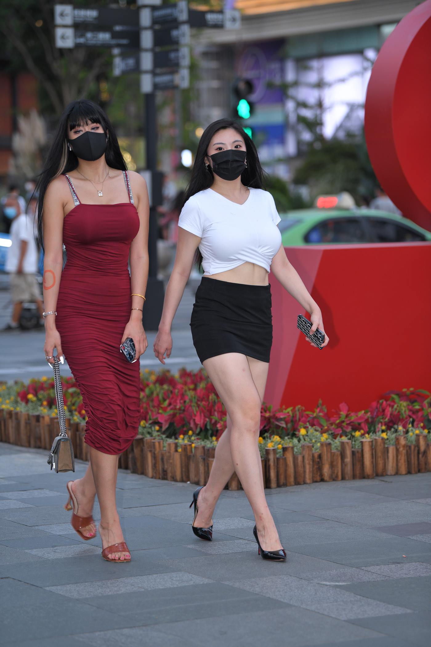 精选街拍作品 NO.5054 亮眼红裙[101P/264MB]插图4