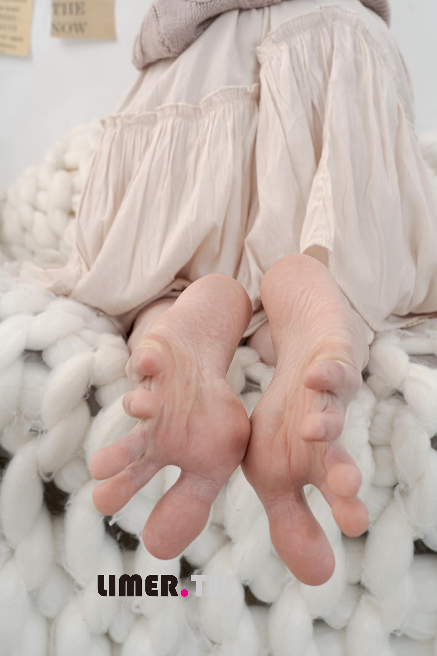 Limerence原创 NO.097 Miya 涼鞋 素甲 粉嫩通紅裸足 一次滿足[168P/1V/3.23GB]插图1