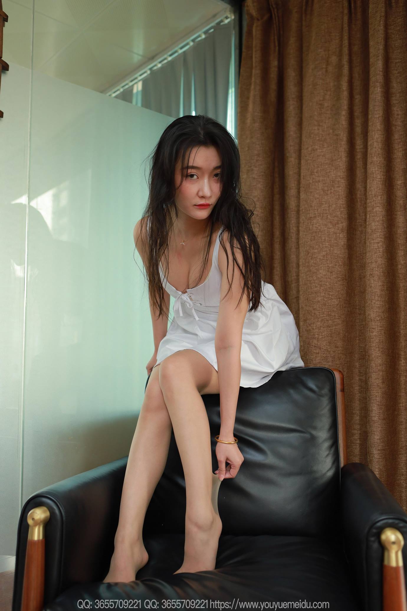 [IESS异思趣向] 2025.03.21 丝享家2007：秋秋《低胸白色裙（下）》[82P/72MB]插图3