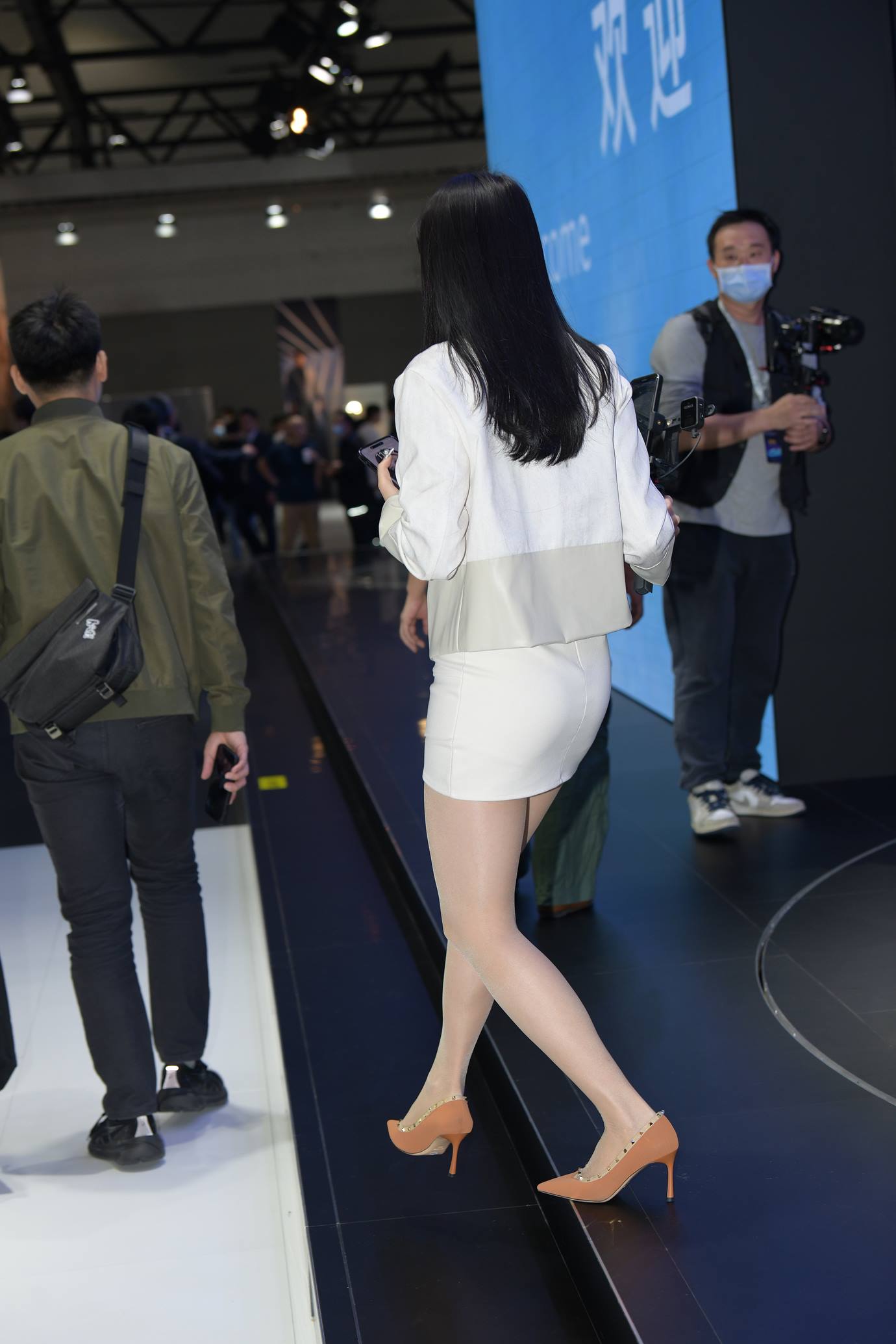 精选街拍作品 NO.5277 白色通勤风搭配[156P/439MB]