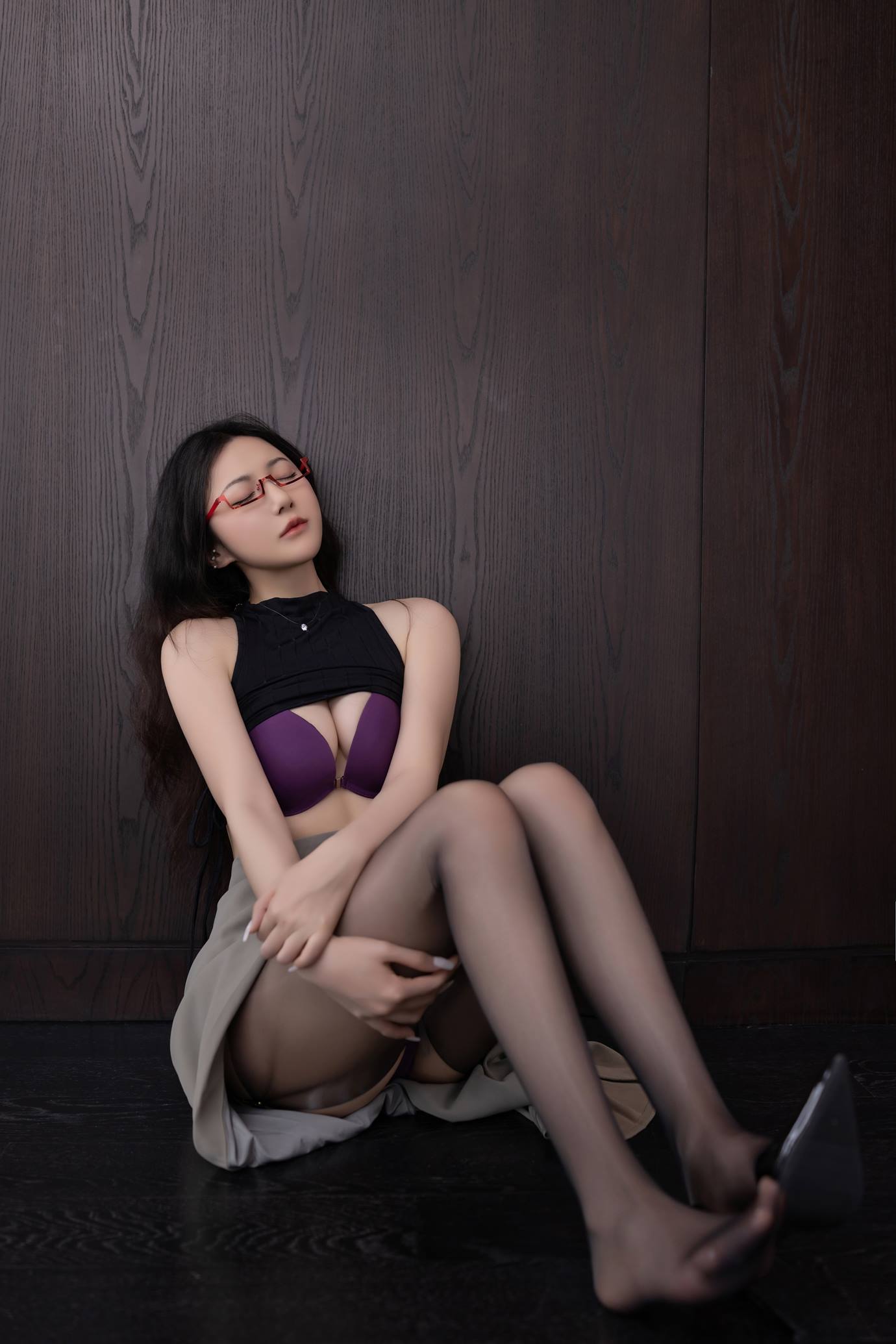 秀人名模鱼子酱Fish《眼镜娘》写真[120P/1.24GB]插图4