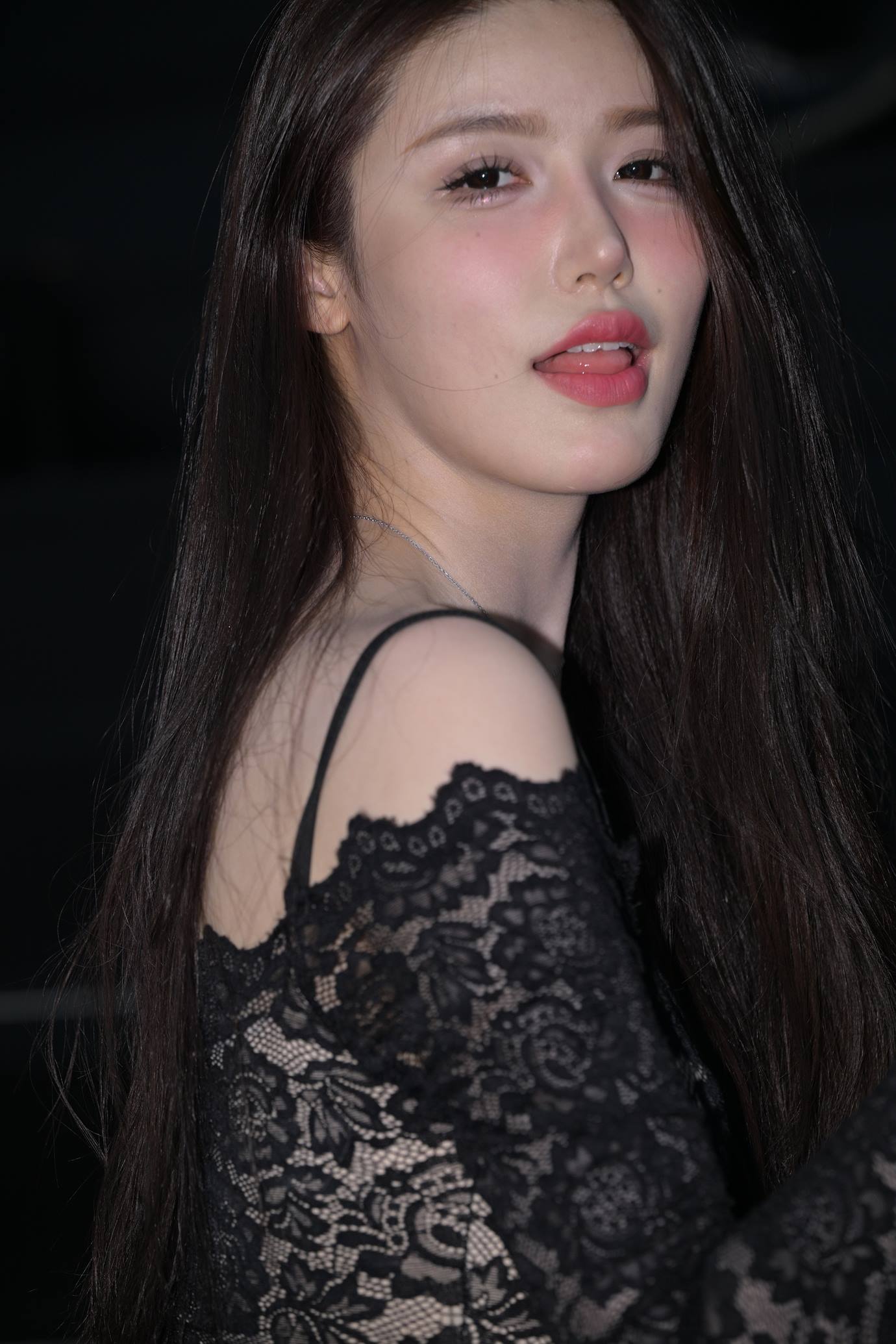 精选街拍作品 NO.5194 蕾丝黑裙[222P/594MB]插图2