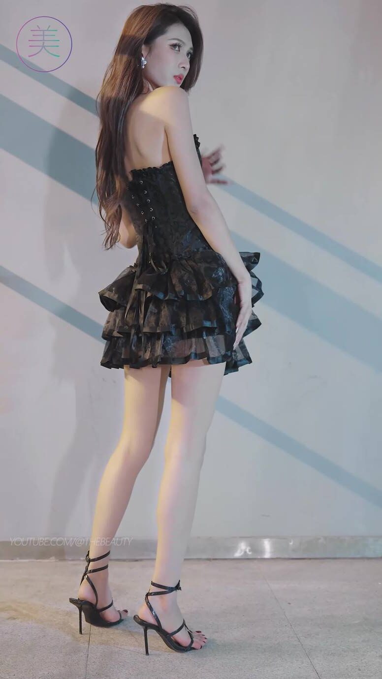 NO.0922 2023 广州车展 Racing Model 车模抖音网红随拍122[1V/373MB]