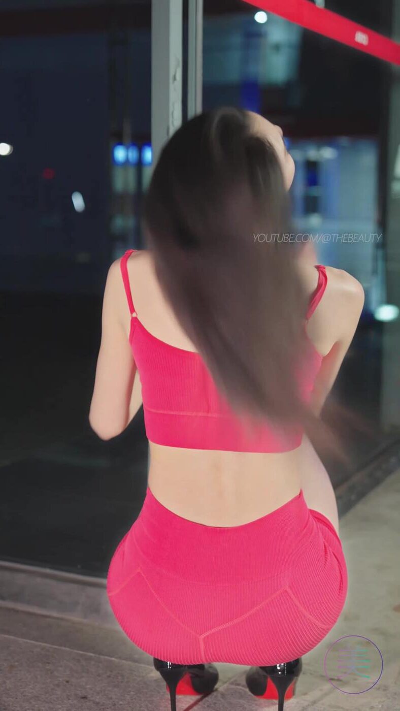 NO.0827 2023 广州车展 Racing Model 车模抖音网红随拍79[1V/370MB]插图1