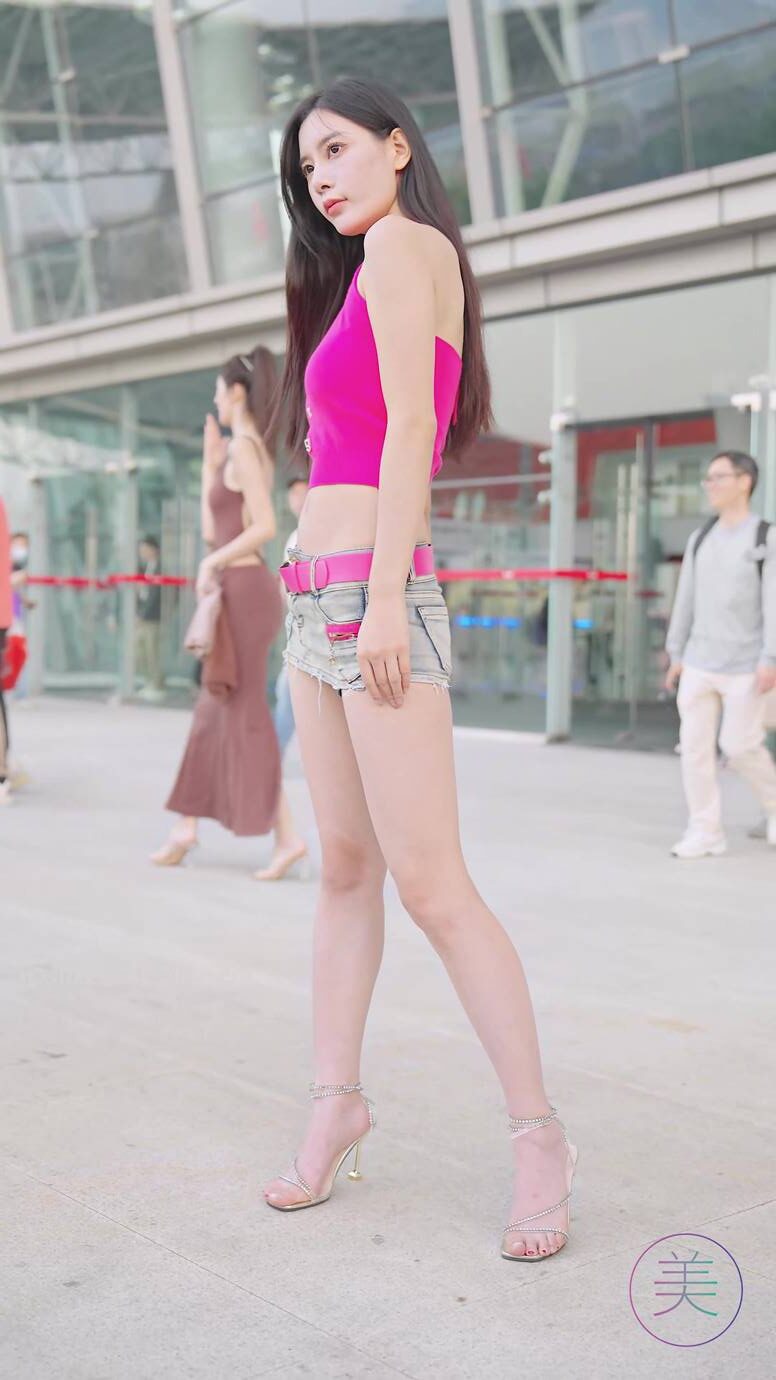 NO.0875 2023 广州车展 Racing Model 车模抖音网红随拍97[1V/376MB]插图2