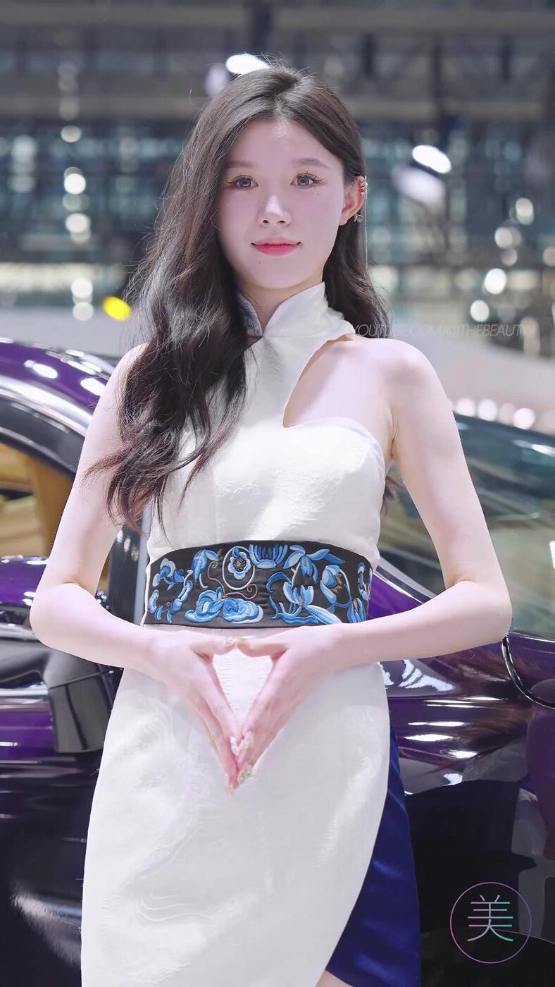 NO.0814 2023 广州车展 Racing Model 车模抖音网红随拍66[1V/411MB]插图1