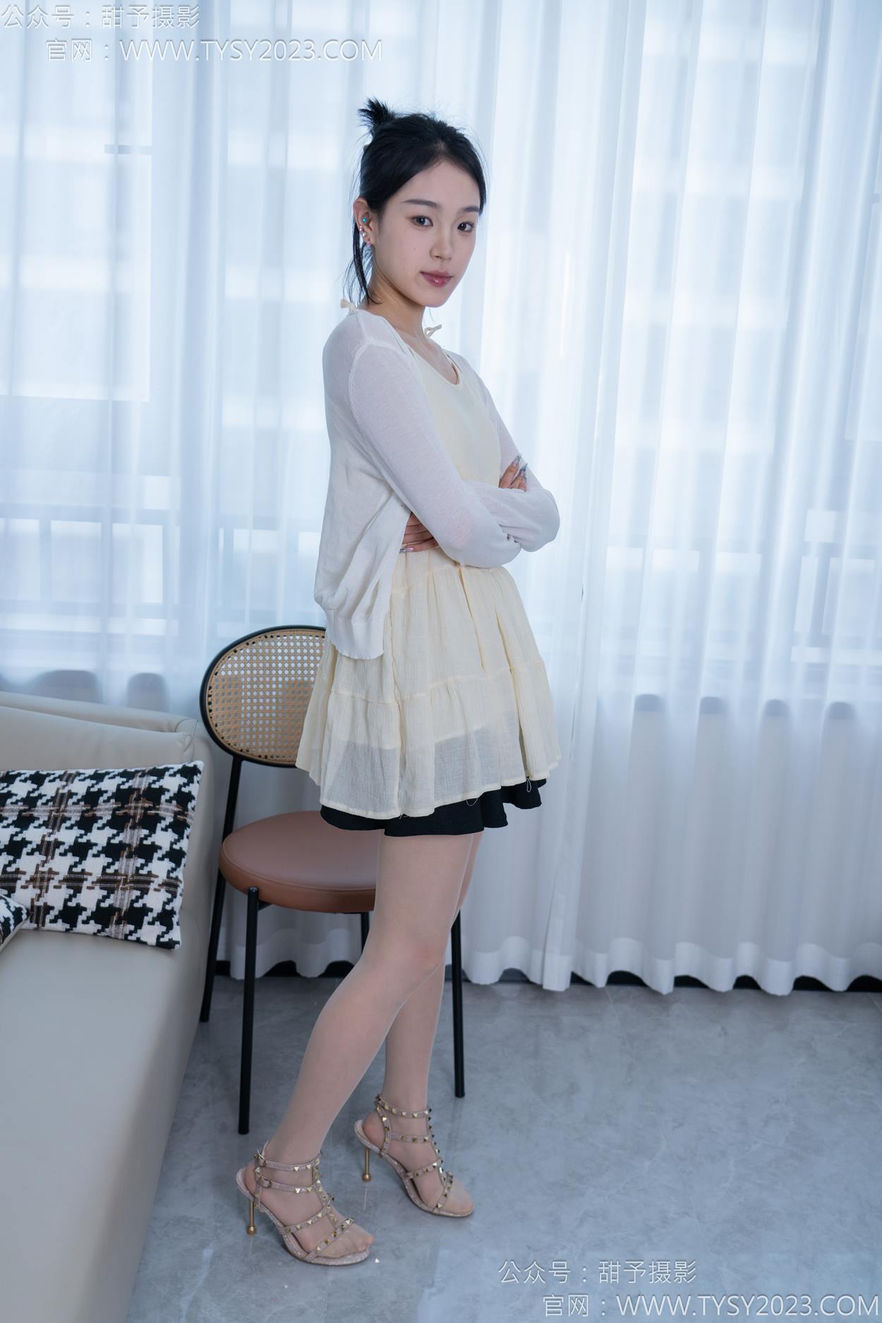 甜予摄影 NO.156 咻咻-高跟鞋、薄肉丝[135P/2V/9.95GB]插图2