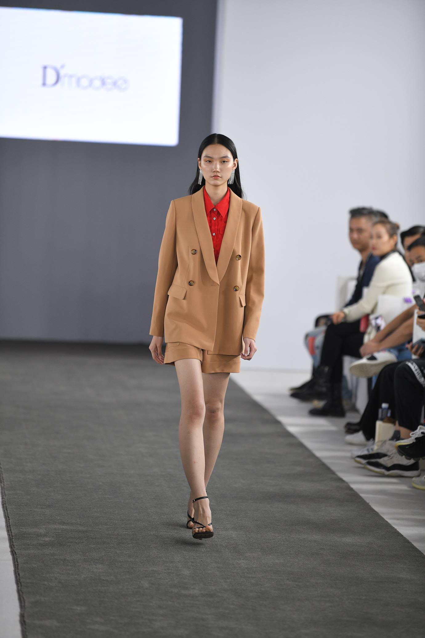 精选街拍作品 NO.5327 时装发布会[244P/859MB]插图1