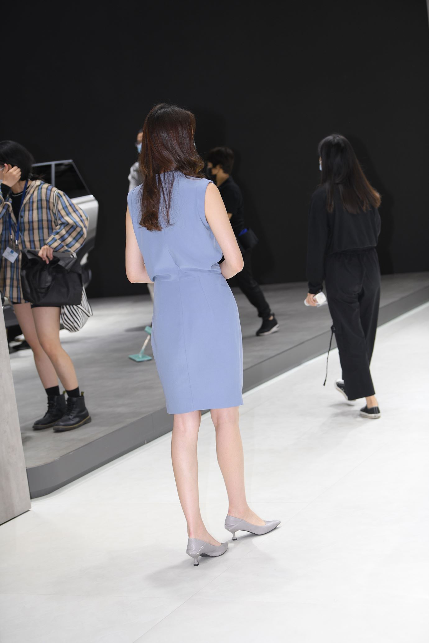 精选街拍作品 NO.5335 优雅迷人肉丝[120P/177MB]插图1