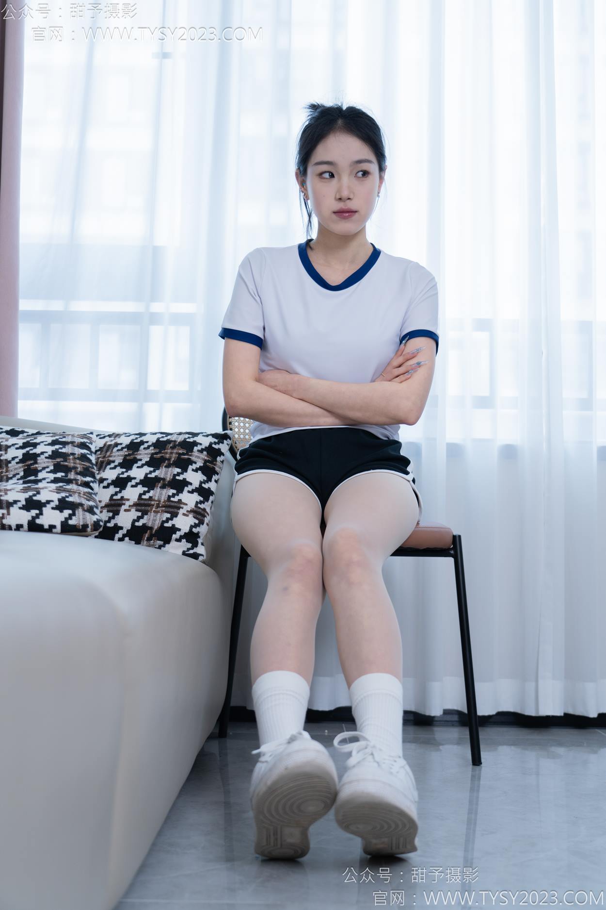 甜予摄影 NO.152 咻咻-板鞋、白棉袜、薄肉丝[130P/2V/9.75GB]插图3