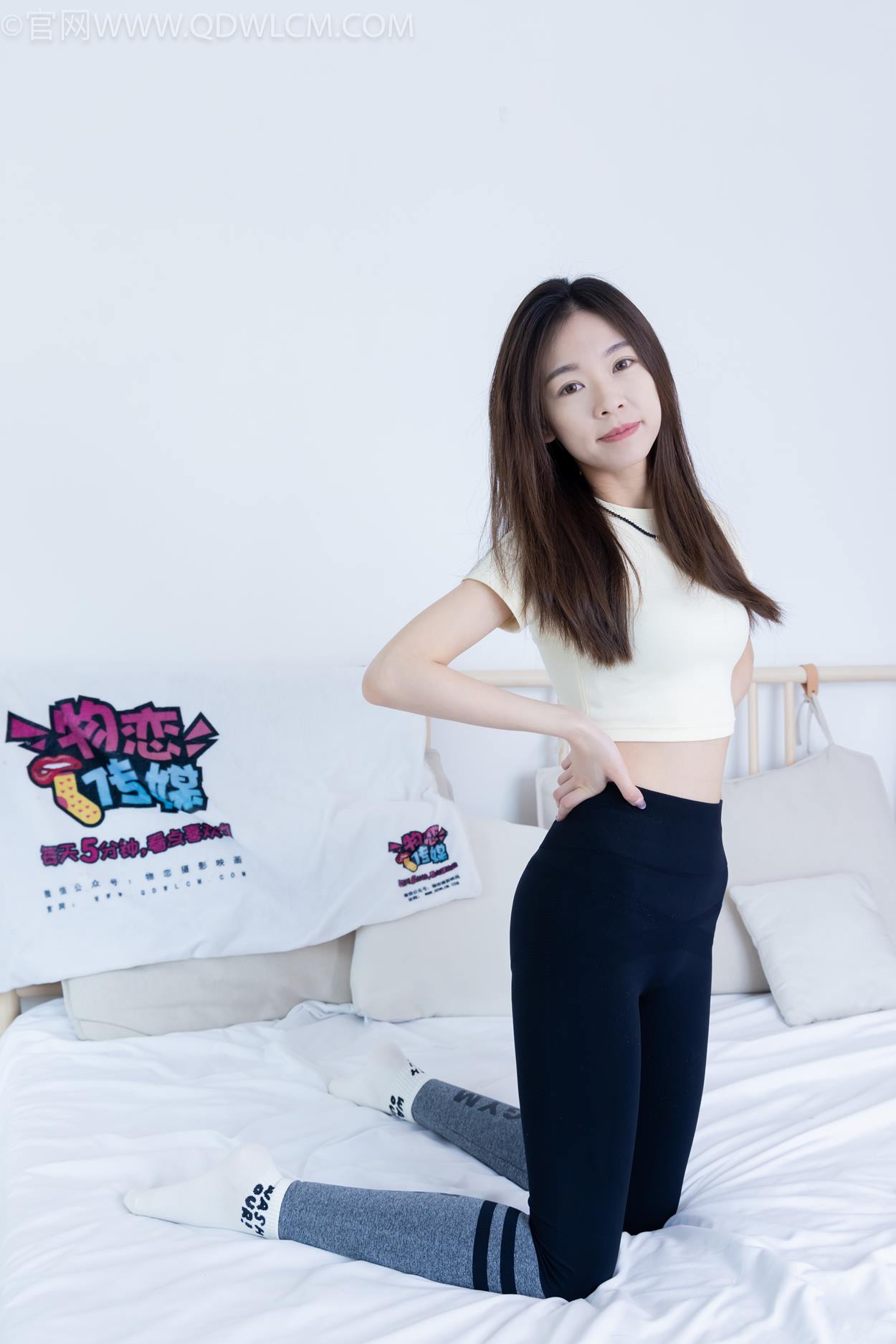 物恋传媒 NO.2339 婷婷-长靴、白棉袜、裸足[175P/1V/4.28GB]插图1