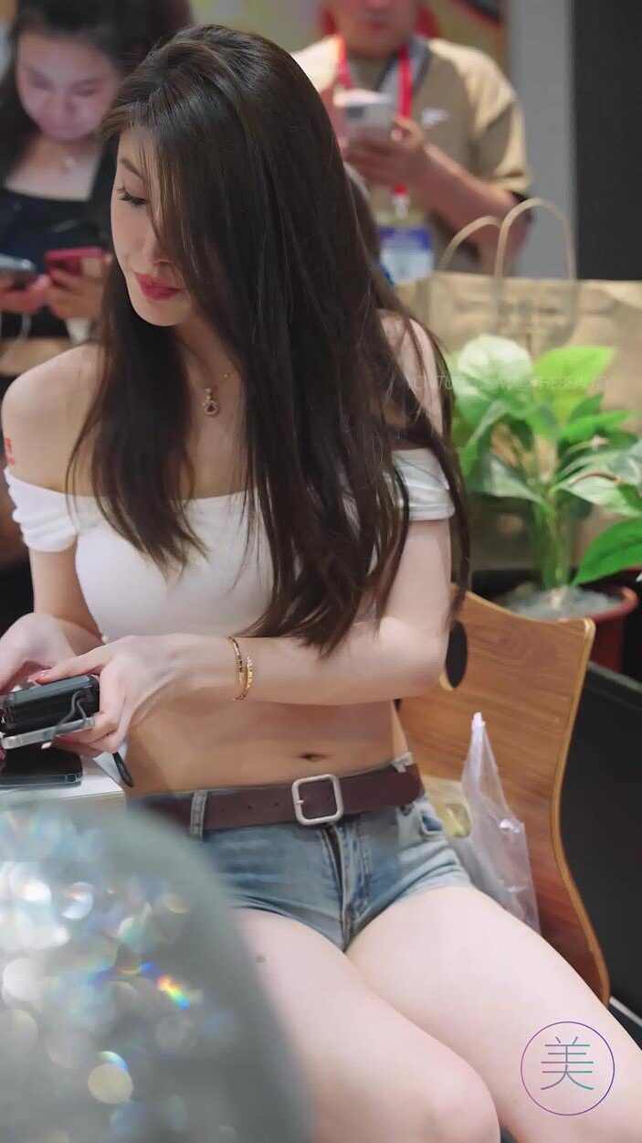 NO.1108 2024 广州国际台球展网红随拍 09[1V/272MB]插图1