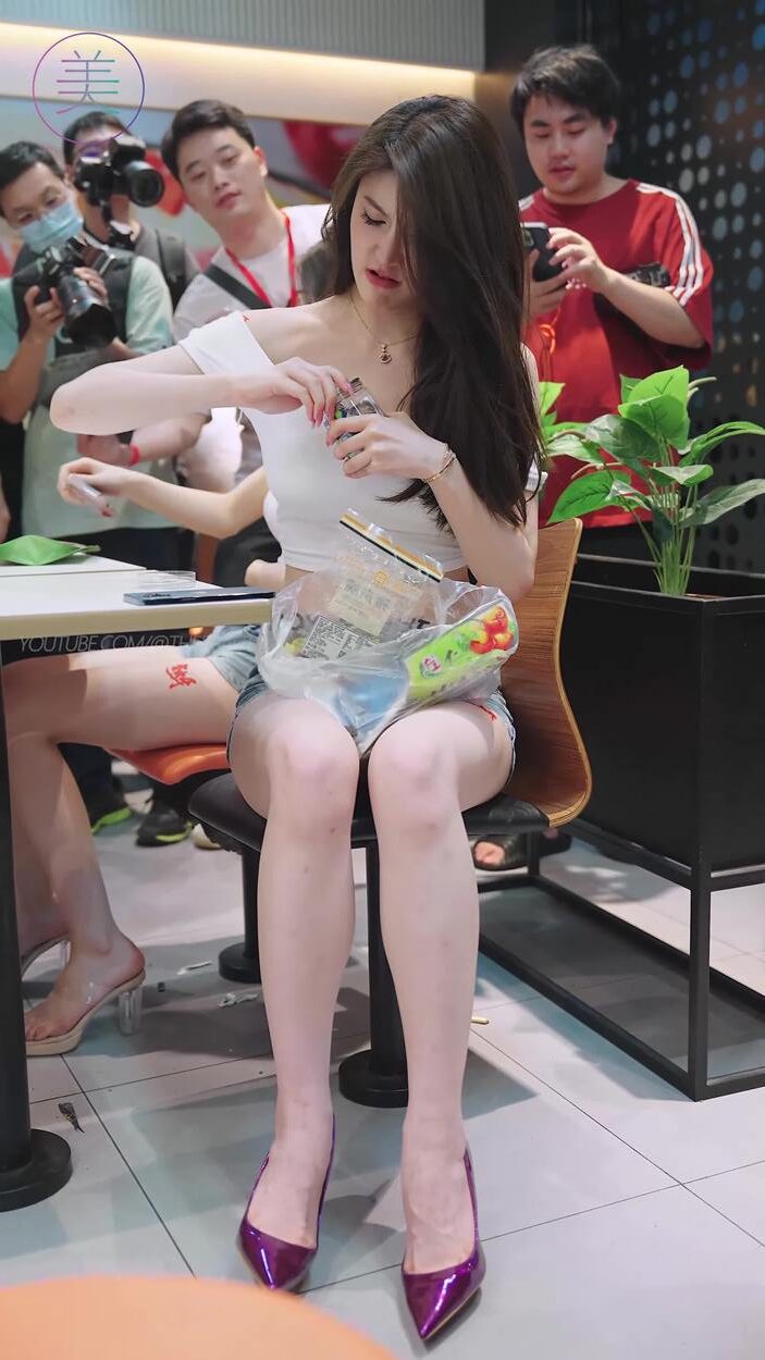 NO.1108 2024 广州国际台球展网红随拍 09[1V/272MB]插图2