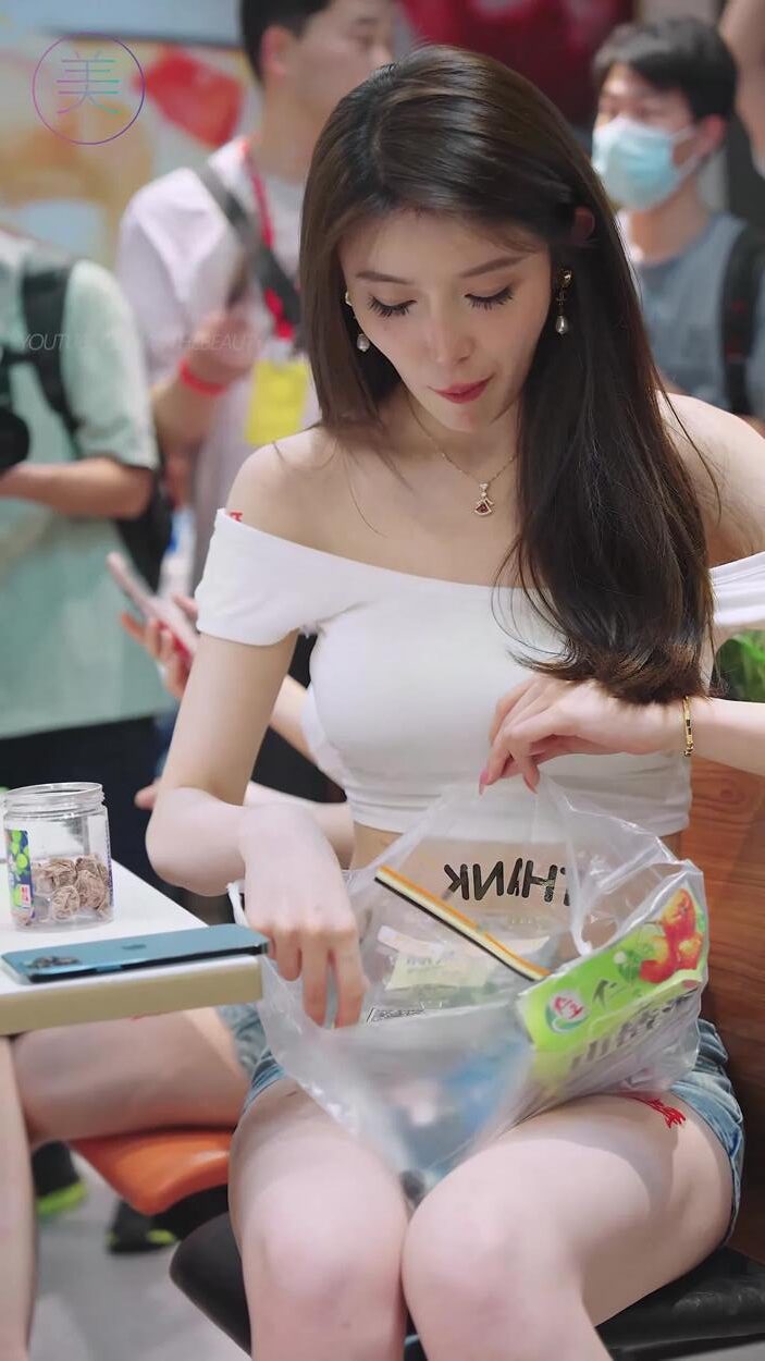 NO.1108 2024 广州国际台球展网红随拍 09[1V/272MB]插图3