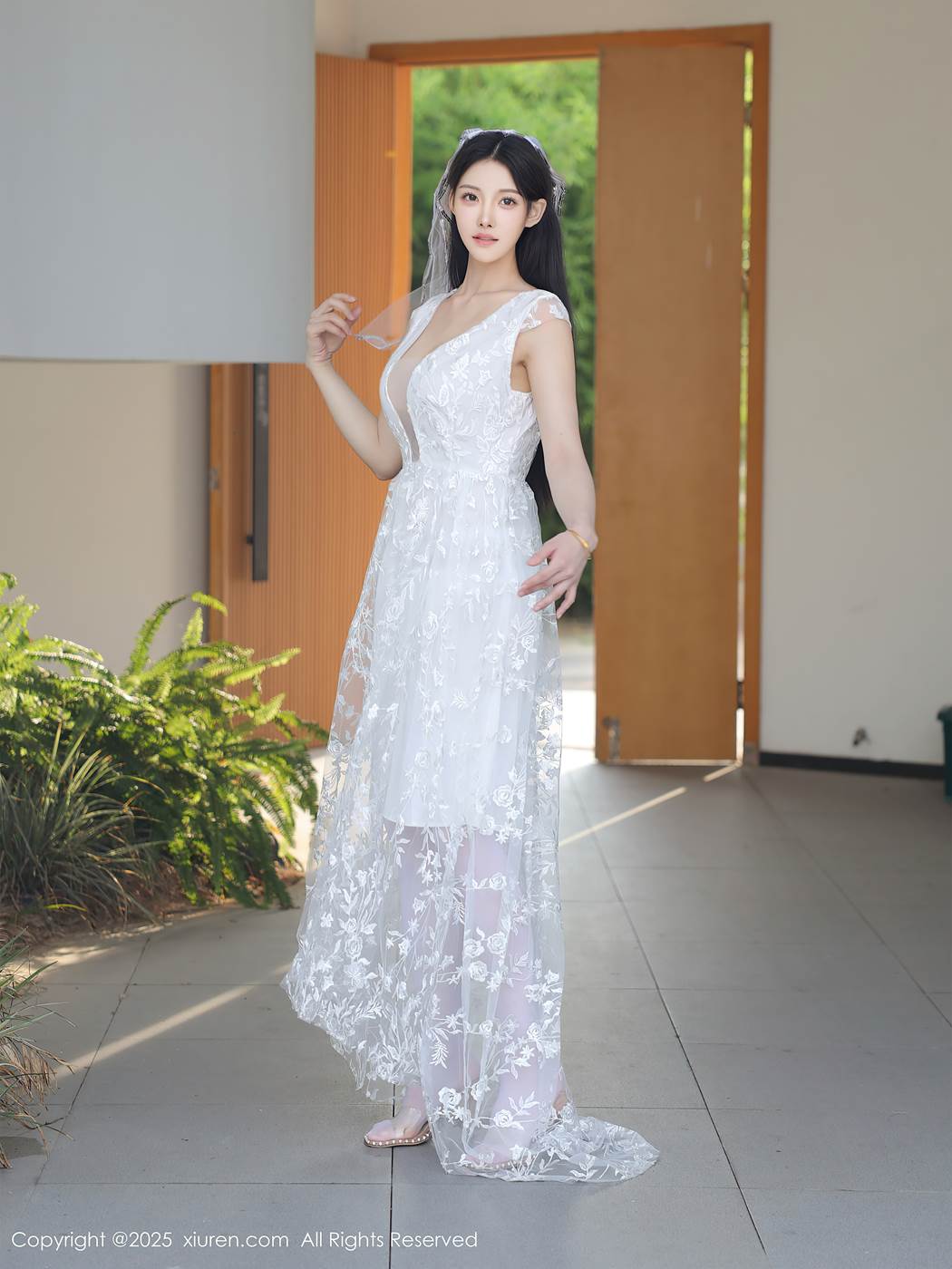 [Xiuren秀人网]2025.08.18 NO.10661 梨霜儿[82+1P/932MB]