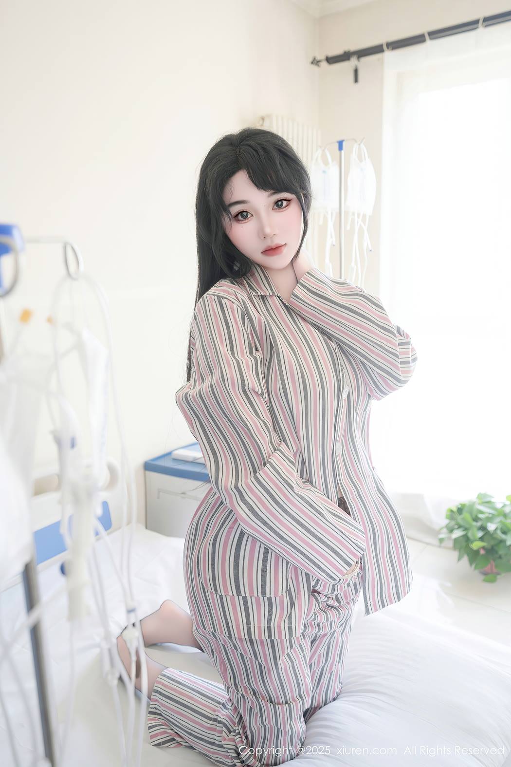 [Xiuren秀人网]2025.08.14 NO.10648 汐汐爱吃草莓[80+1P/740MB]