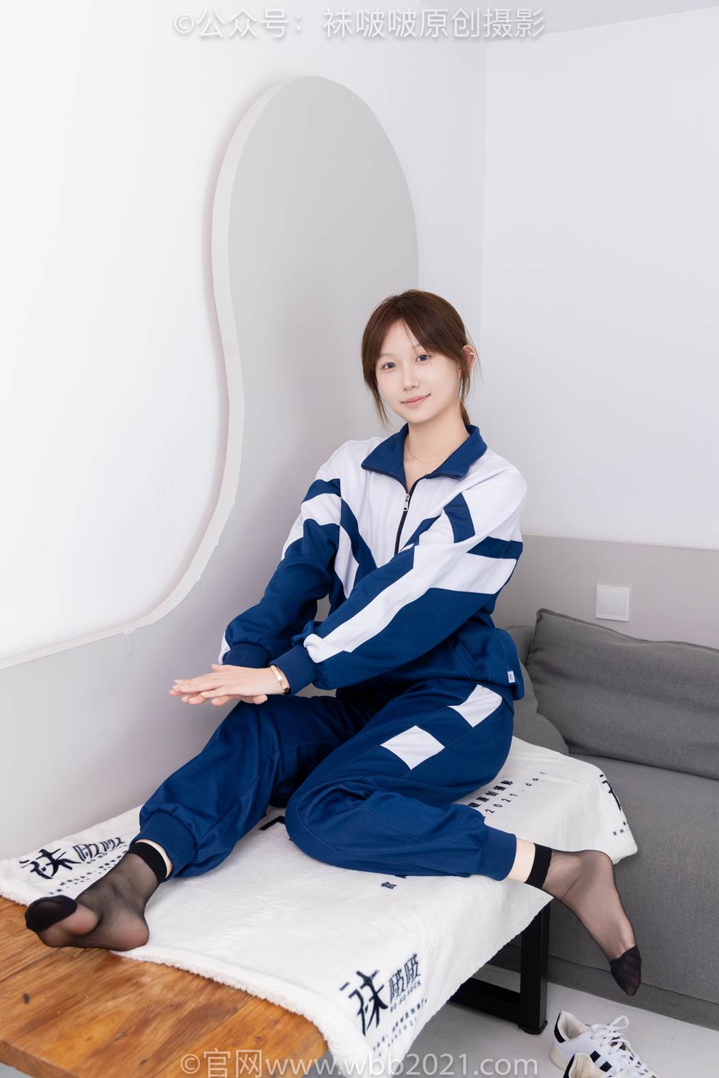 [BoBoSocks袜啵啵]NO.584 香菜 校服、板鞋、短黑丝[149P/1V/7.49GB]