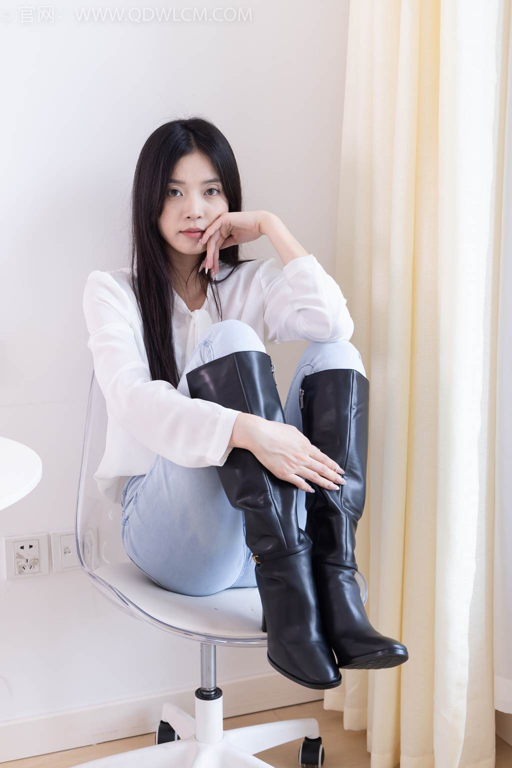 物恋传媒 NO.2464 茯苓-长靴、白棉袜[160P/1V/4.76GB]