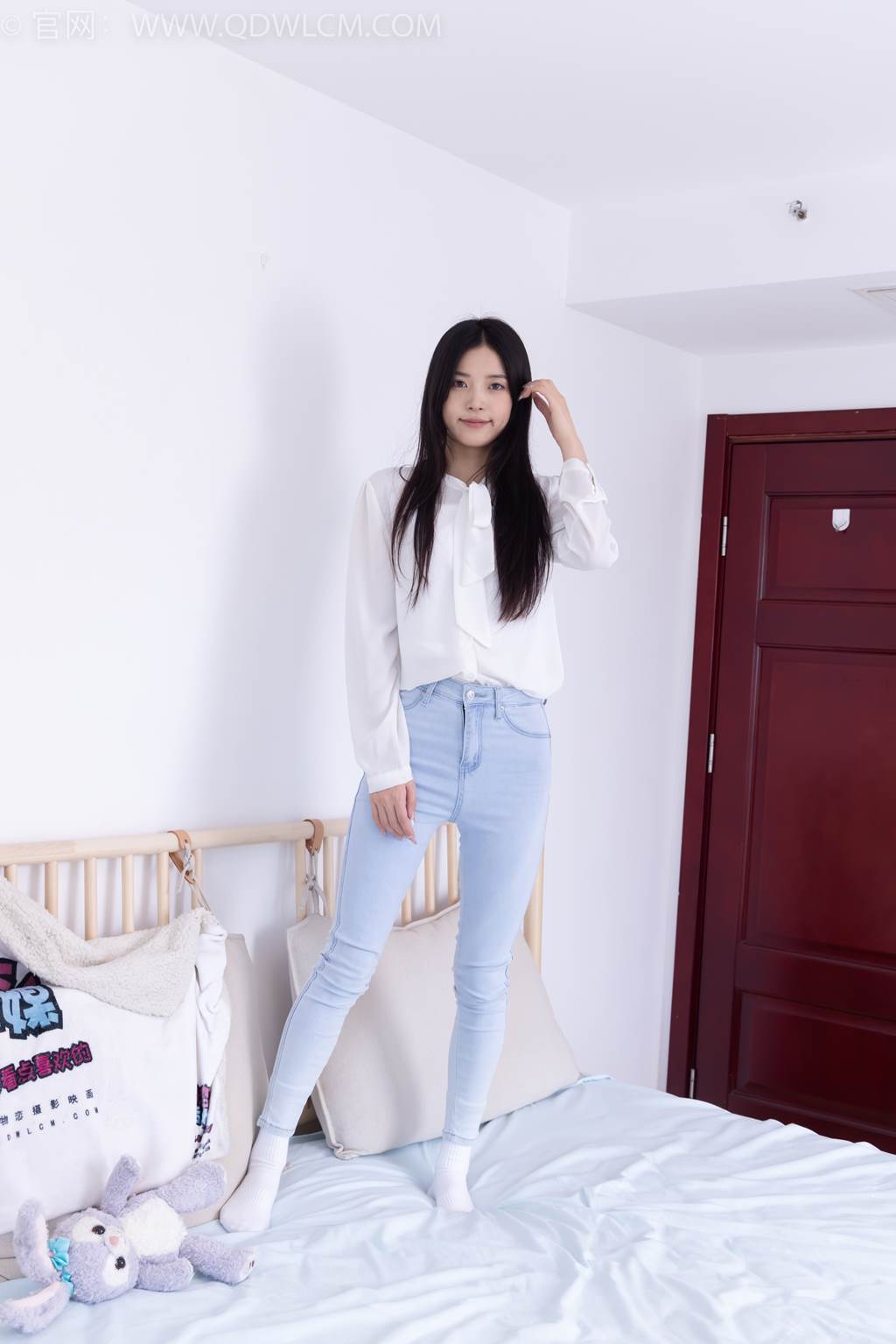 物恋传媒 NO.2464 茯苓-长靴、白棉袜[160P/1V/4.76GB]