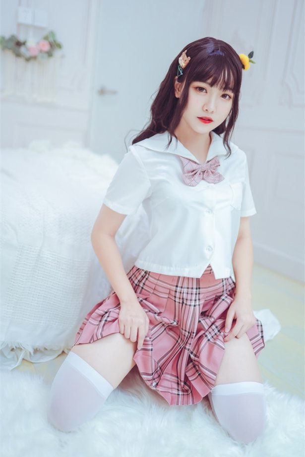 喵糖映画 少女写真 VOL.001 美腿过膝白丝 [41P/368MB]-萌图网