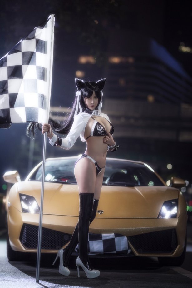 微博红人Coser@抱走莫子aa- 爱岩赛车娘 [22P/357MB]-萌图网