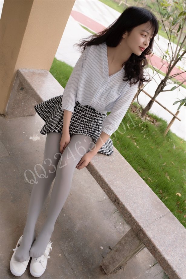 大生模拍 No.059 晶晶-第一次尝试厚灰丝 [44P/177MB]