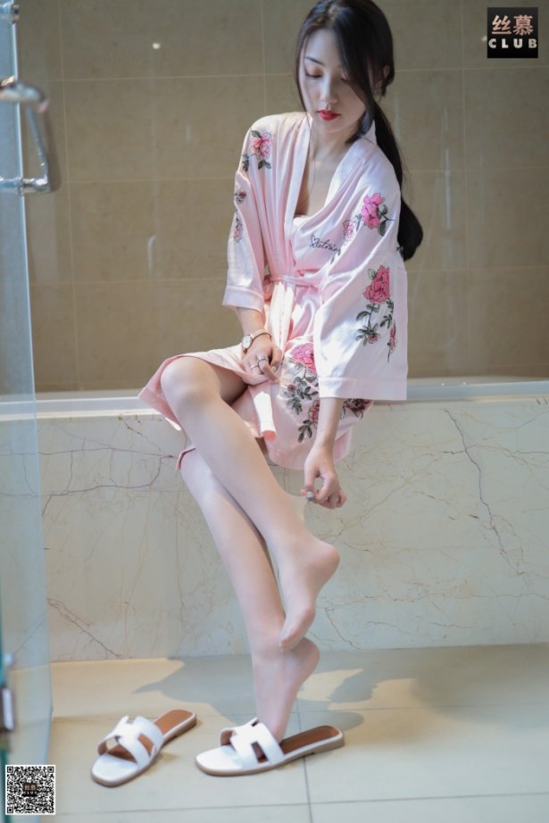 丝慕写真 SM074 天天一元 诗晴《诗晴-睡袍-浴缸》[67P/87.3MB]-萌图网