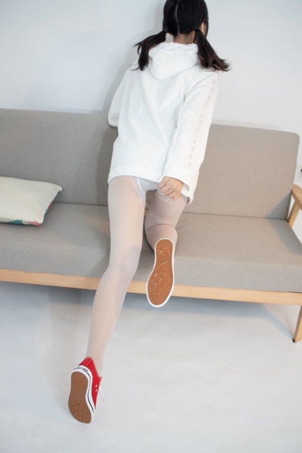 森萝财团写真 JKFUN-040《红色帆布鞋定制》13D白丝 小夜 [50P/1V/1.79G]-萌图网