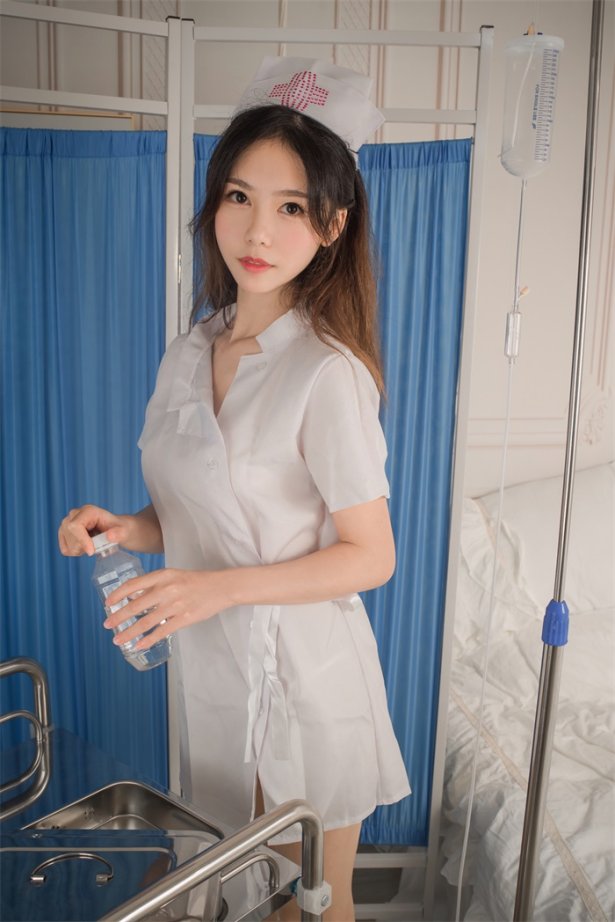 微博人气Coser@抖娘-利世 俏皮肉丝小护士 [41P/239MB]-萌图网