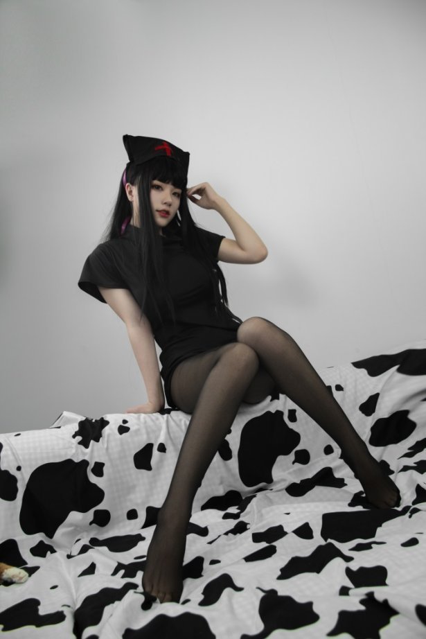 微博人气博主@起司块wii 黑暗护士 [67P/515MB]-萌图网