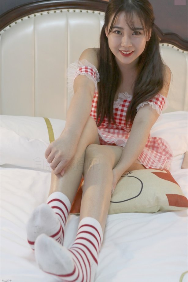 [SiHua思话] SH048 苏居羽小姐姐换袜子 苏羽 [92P/2V/1.42G]-萌图网