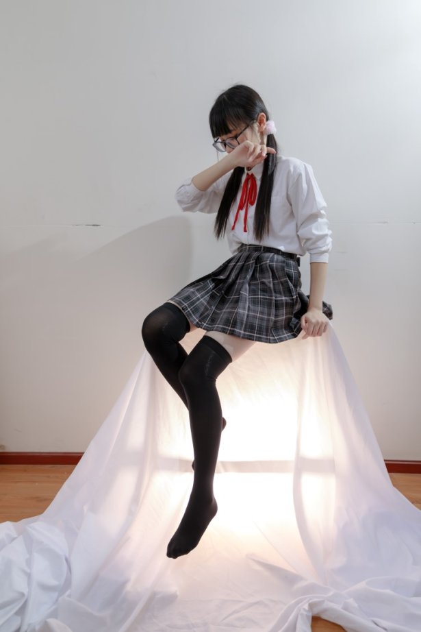 喵写真 早期作品08 JK黑丝格子裙 [91P/1V/586MB]-萌图网