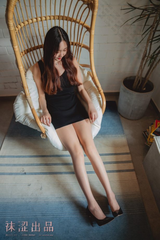 袜涩写真 VOL.072 思甜-黑 [58P/126MB]-萌图网