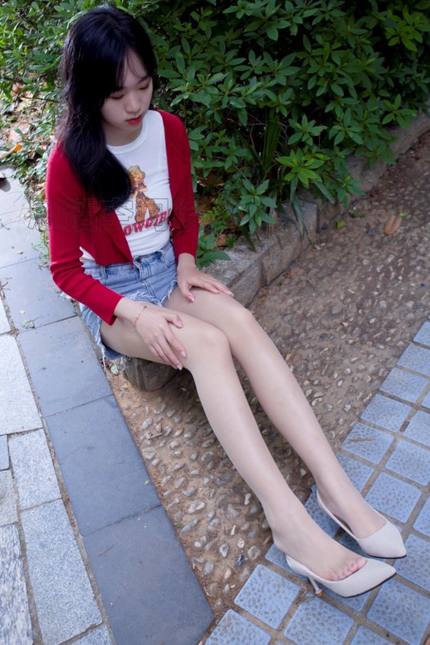 [SiHua思话]SH129 子琦 户外公园DE长腿活力少女 [43P/96MB]