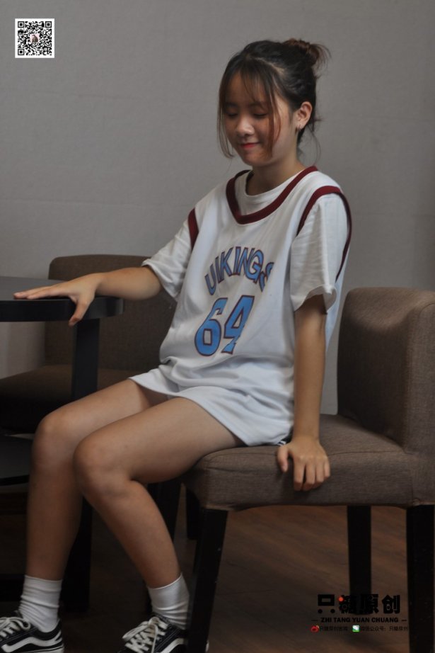 只糖棉袜 NO.006 梓澄－夏日里的袜子头 [166P/1V/533MB]-萌图网