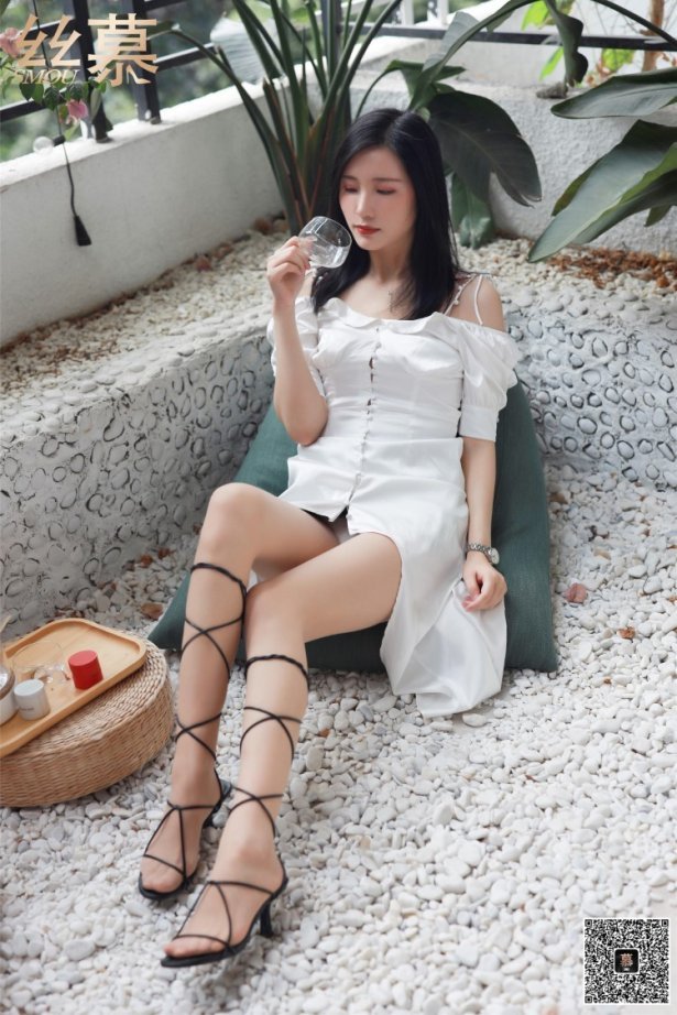 丝慕写真 SM343 天天一元 《足艺》紫宁 [75P/252MB]-萌图网