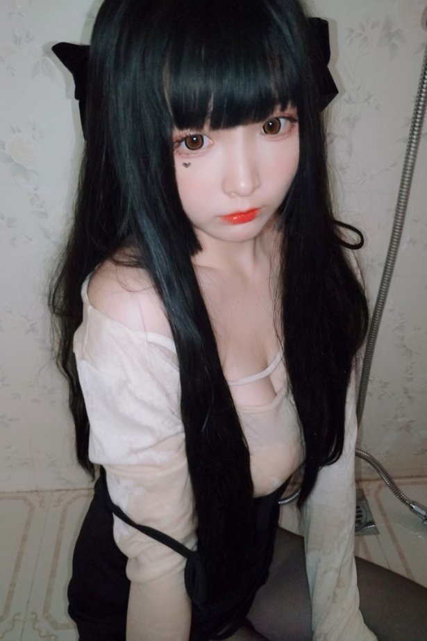 二次元美女@古川kagura – 浴室湿身黑丝 [39P/2V/184MB]-萌图网